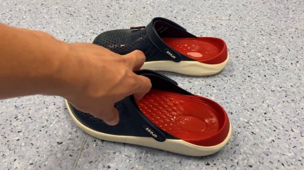 Отзыв  Сабо Crocs LiteRide Clog Navy/White