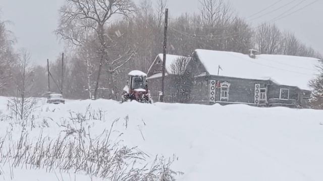 Два отвала на тракторе Т -25 смотреть онлайн