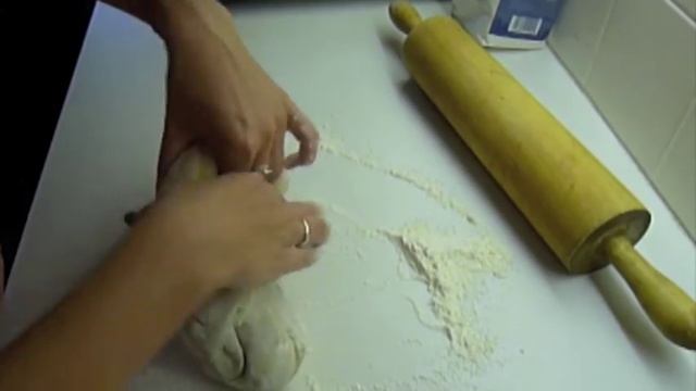 Очень вкусное тесто для пиццы + супер-начинка смотреть онлайн