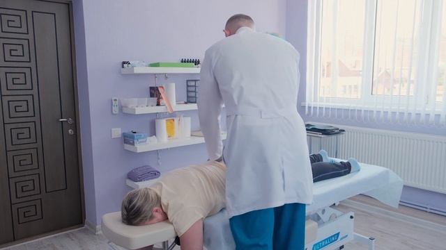 Как связаны поясница, боль в крестце и кишечник? Доктор Циванюк