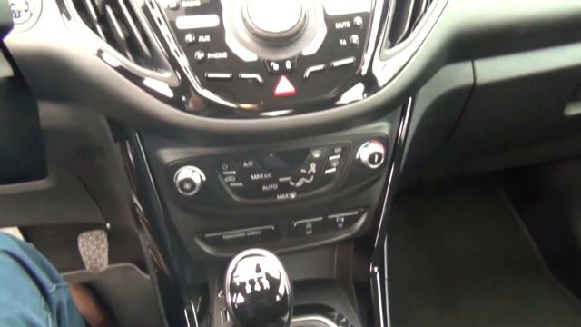 Ford B-Max - Интерьер и экстерьер смотреть онлайн