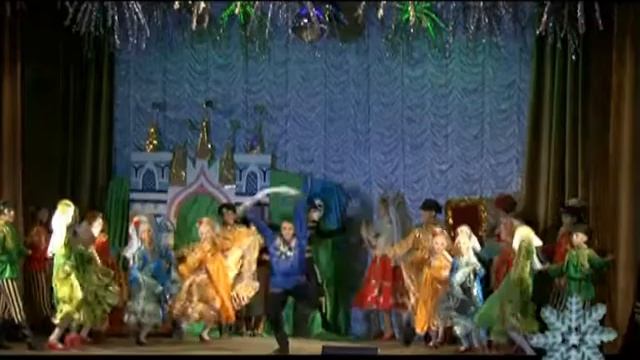ПГТ Октябрьское ДК. 25.12.2011г. Танец - Русский чай.mpg смотреть онлайн