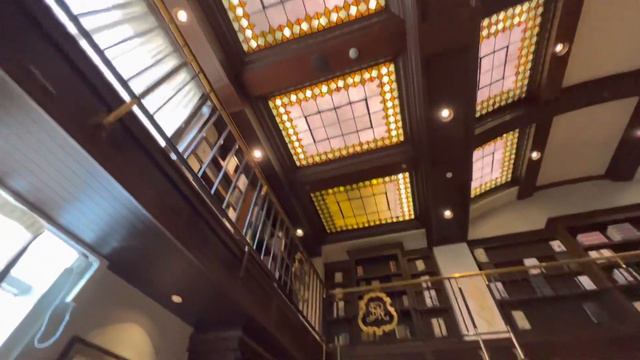#AbuDhabi #AbuDhabiCorniche The St. Regis Abu Dhabi | The St. Regis Bar | video guided tour. смотреть онлайн
