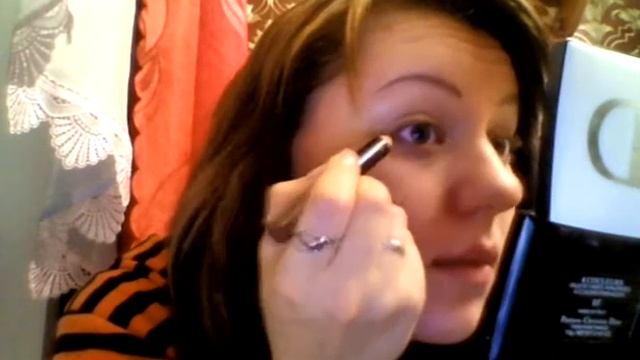 Макияж глаз в нейтрально коричневых тонах.avi смотреть онлайн