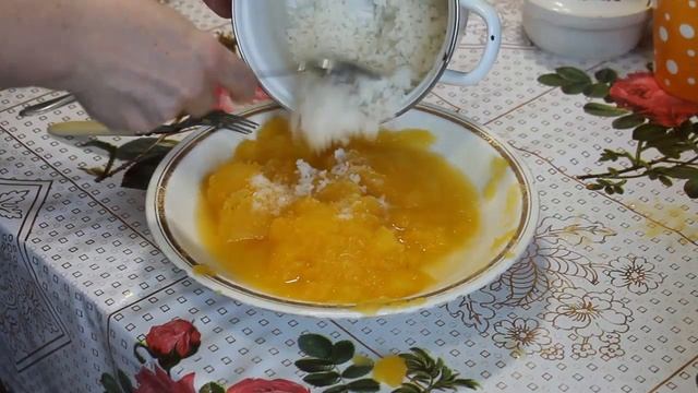 Пироги с тыквой и грибами