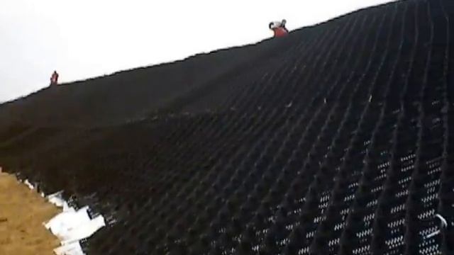 Укрепление склонов георешеткой ГЕОДОР. смотреть онлайн
