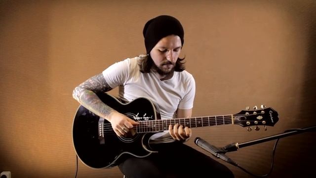 Преподаватель гитары Стас. Музыкальная школа Sound смотреть онлайн
