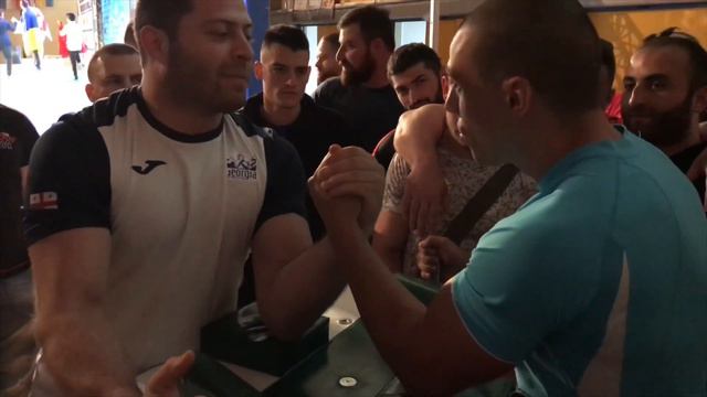 EuroArm 2019 AfterPull Part 2/Армрестлинг ЧЕ 2019 Приставной столик тянет/ 一边拉着手臂摔跤 / 측면 팔을 레슬링 당긴다 смотреть онлайн