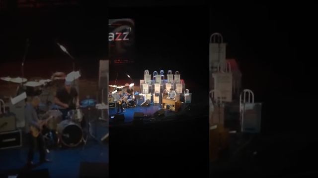 Ногами по клавишам смотреть онлайн