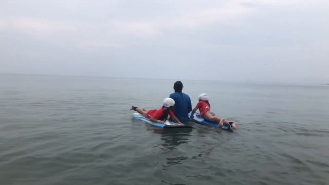 Детский сёрфинг на Бали! Это было круто)))) смотреть онлайн