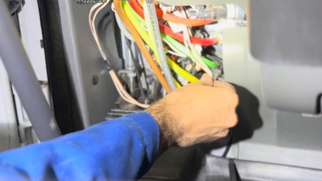 Volvo Brake Pressure Sensor Replacement SPN 1067 FMI 7 смотреть онлайн