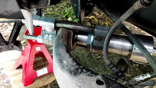 замена сайлентблока заднего продольного рычага Nissan x-trail T31 без ямы или подъёмника. смотреть онлайн