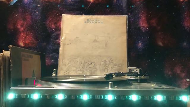 Robert Wyatt - Sea Song смотреть онлайн