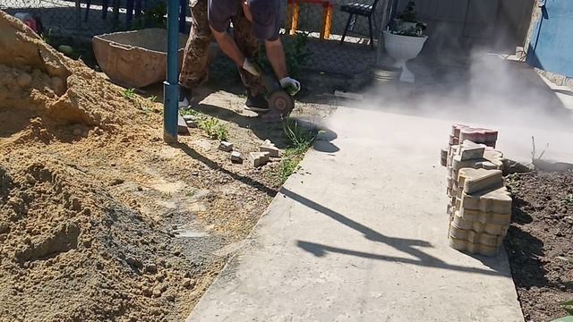 Кладу плитку под белье. Часть 4. смотреть онлайн