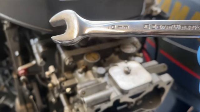 HOW TO Remove Carburetor from Yamaha Outboard смотреть онлайн