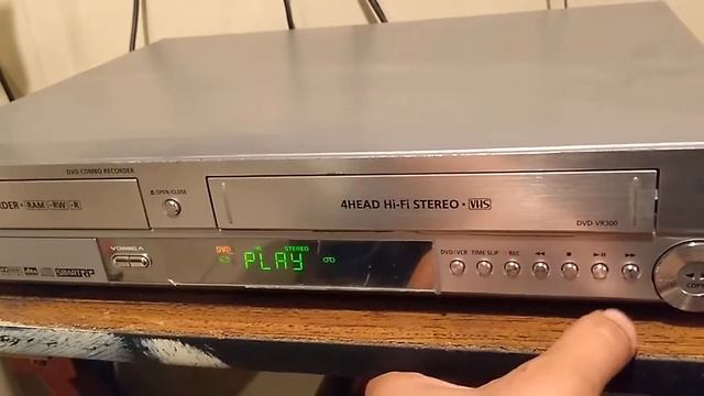 Reproductor y grabador DVD/VHS Combo Samsung смотреть онлайн