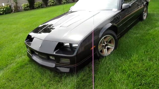 1987 Chevrolet Camaro IROC Z28 смотреть онлайн