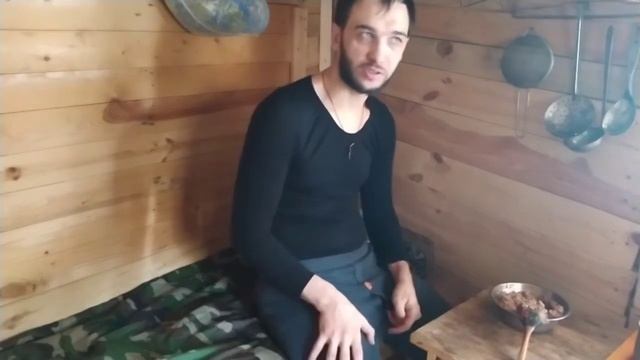 Отдыхаю один в тайге, в избе Яковка. #изба #тайга #лес #зима #снег смотреть онлайн