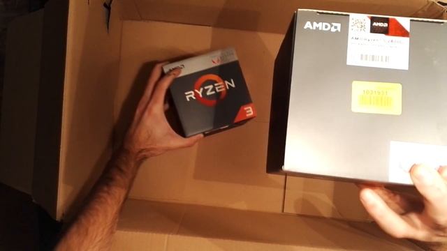 Ryzen 5 2400G & Ryzen 3 2200G AMD Review Kit unboxing ... смотреть онлайн