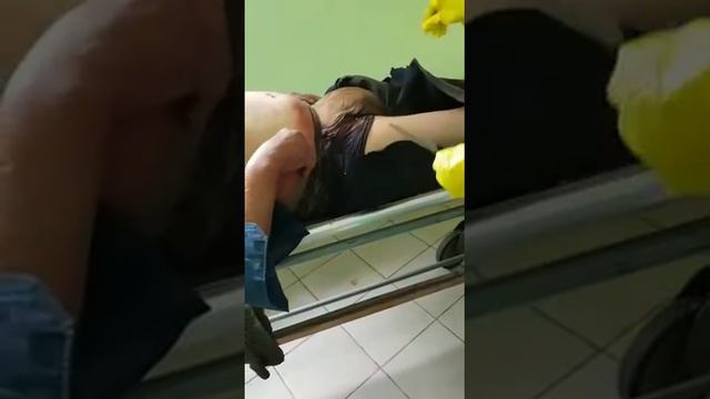 Жееееесть !!!...Что с нами происходит ???... Люди, одумайтесь !...Как мы живём !!!... смотреть онлайн