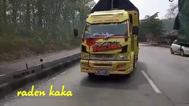 Raden kaka goyang pantura смотреть онлайн