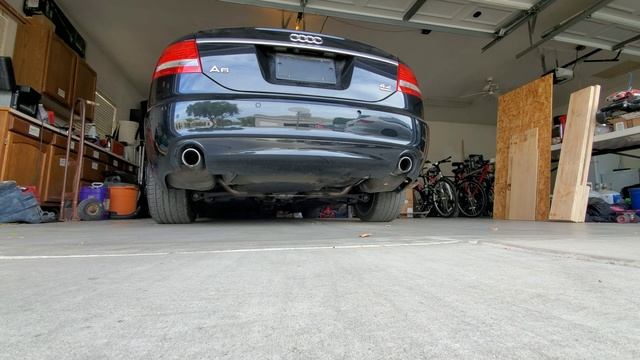 Audi A6 C6 Sounds like a Train (2008 Quattro 4.2L V8 S-line) смотреть онлайн