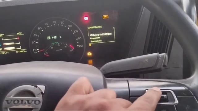 Volvo 460 kilomiter and hoursmitter ।। वोल्वो 460 किलो मीटर ओर हॉर्स मीटर।। Volvo engine hours смотреть онлайн