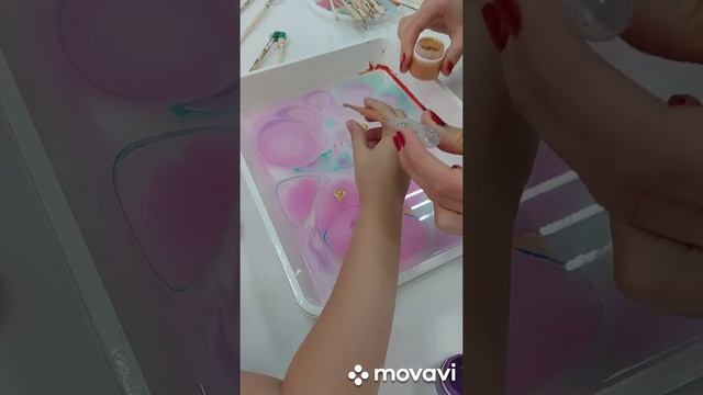 Рисуем на воде...(Эмбру) смотреть онлайн