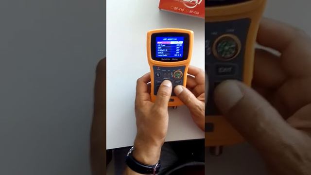 SF 710 Satfinder