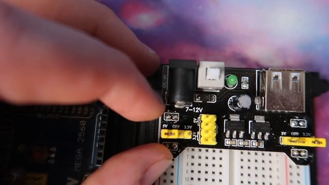 How to use a Breadboard Power Supply смотреть онлайн