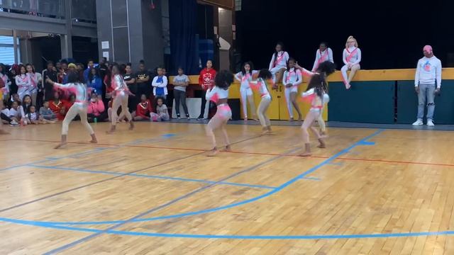 Bounce and break your back 2 смотреть онлайн