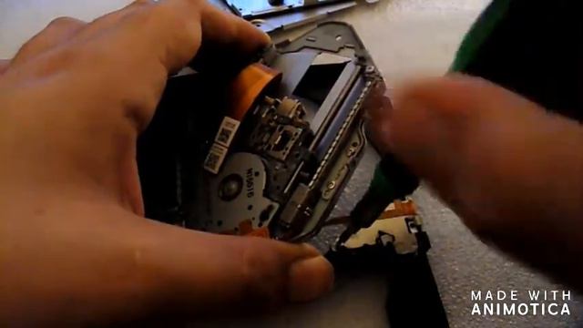 Parting out Toshiba Satellite DVD/RW drive смотреть онлайн