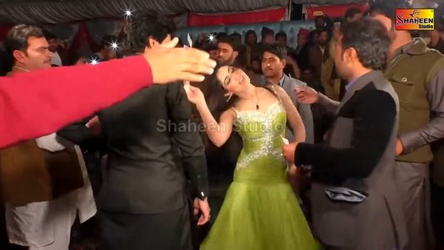 mehak Malik dance video ay sach ha to bao sona jiwy sang cho disda hi pani смотреть онлайн
