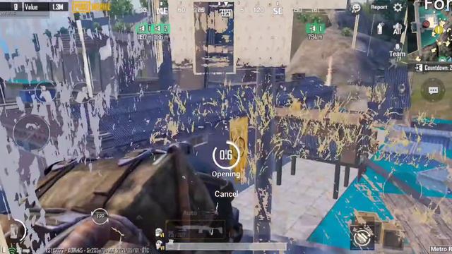 ENEMY IS FRIENDLY? PUBG MOBILE: METRO ROYALE SOLO смотреть онлайн