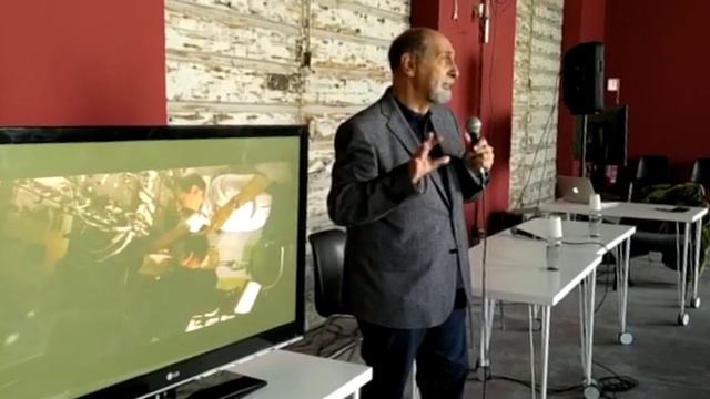 L'astronauta Guidoni incontra gli studenti a Spazio Grisù смотреть онлайн