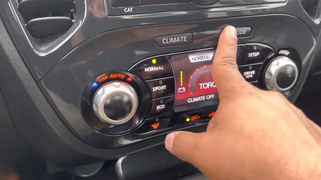 2013 Nissan Juke SL смотреть онлайн