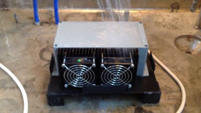 Испытание частотного преобразователя на влагоустойчивость