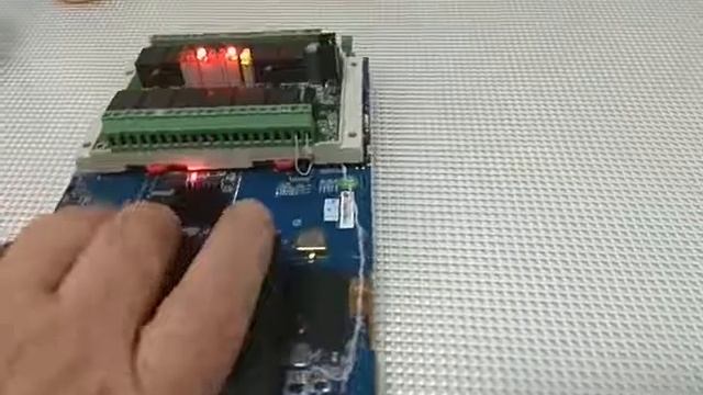 UPS для сенсорного панельного контроллера смотреть онлайн