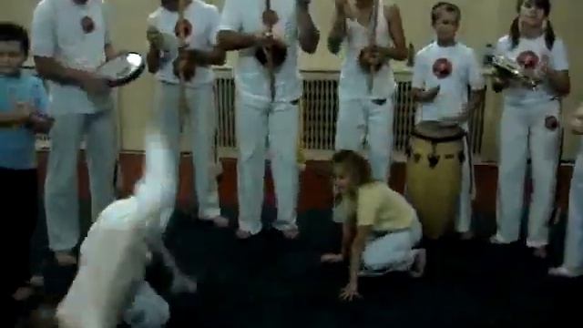 Дитяча рода групи International Capoeira Raiz смотреть онлайн