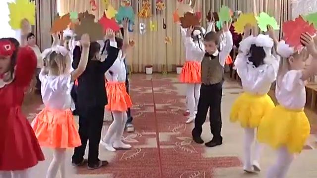 Танец "Осенние листья" смотреть онлайн