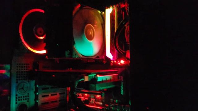 MSI RX 5500 XT 8GB GDDR6 testeo en Furmark смотреть онлайн
