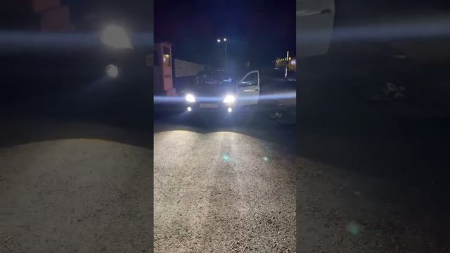 Zorkiy BF300 даст шанс видеть в туман Рено Логан 1 установка птф #vip #severauto61rus смотреть онлайн