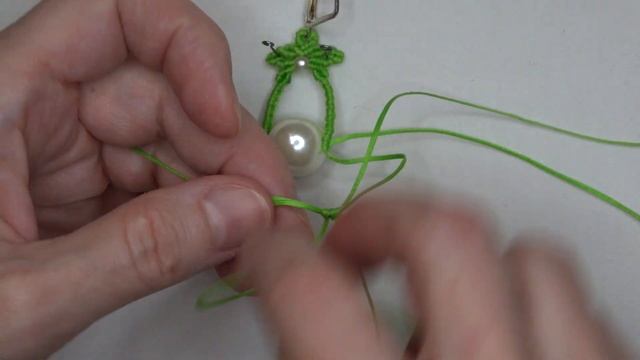 СЕРЬГИ МАКРАМЕ. MACRAME EARRINGS. смотреть онлайн