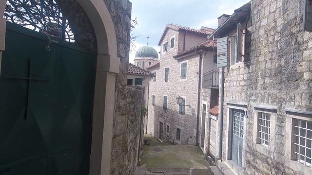 Herceg Novi, Montenegro: A Beautiful Seaside Town [Travel Video] смотреть онлайн