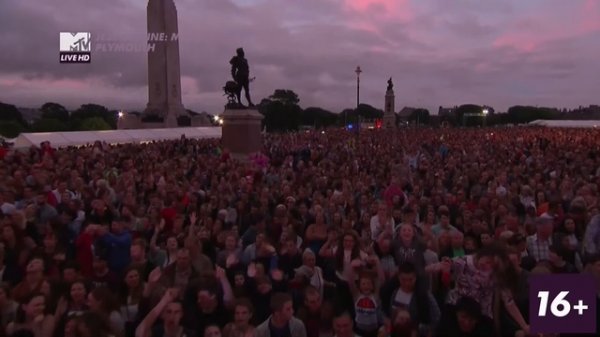 Jess Glynne MTV Crashes Plymouth