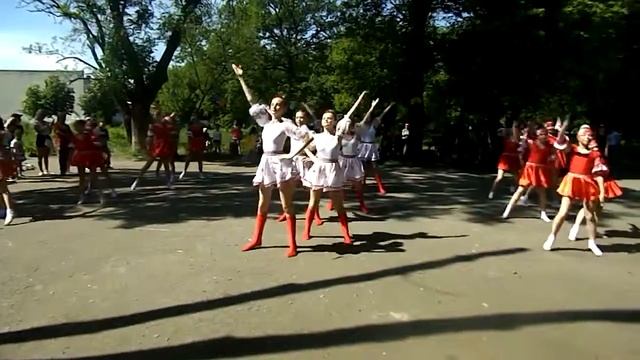 Танец "Украиночки", в исполнении коллектива "Art-dans". смотреть онлайн