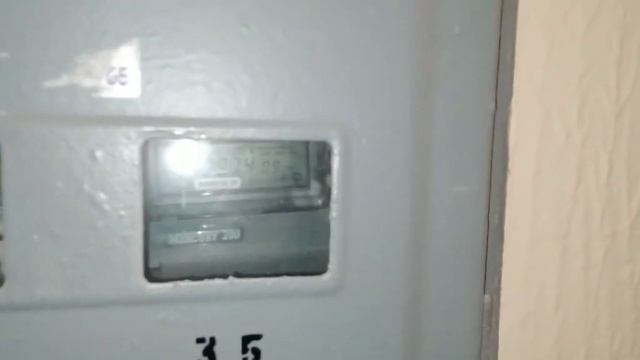 ??МОДЕРНИЗИРОВАННЫЙ ЛИФТ МЗС 1970Х! ОБЗОР 9ТИ ЭТАЖНОГО ДОМА «БРЕЖНЕВКИ» СЕРИИ 1605 1970 Y ПОСТРОЙКИ смотреть онлайн