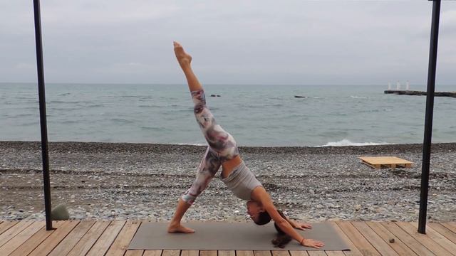 Хатха-йога. Ежедневная практика. смотреть онлайн