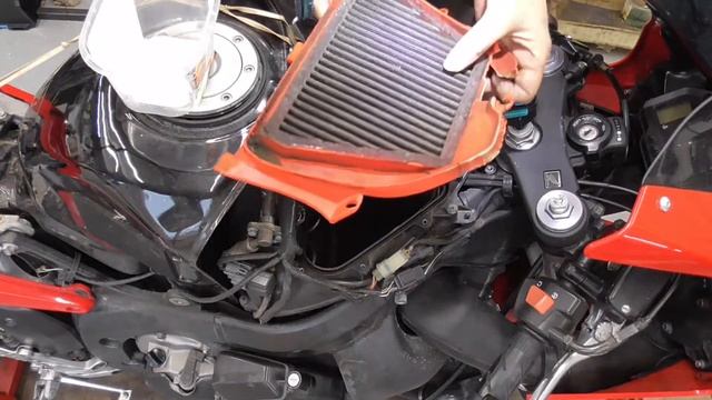 HONDA CBR600RR AIRFILTER HORROR.  Motorcycle Maintenance  Made Easy By: [ The Old Mechanic ]