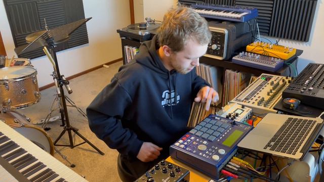 MPC 1000 Deep House - Jam #9 смотреть онлайн